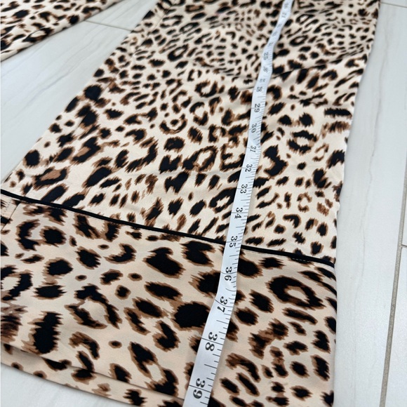 Victoria's Secret Leopard Print pants & unbranded satin cami Pajama Set(A255) - Picture 5 of 10